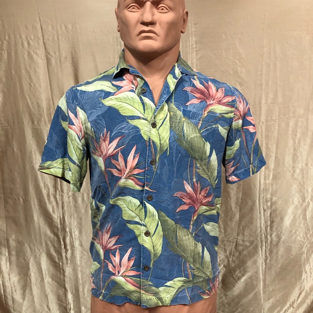 Hawaiian Floral Tommy Bahama shirt Size M